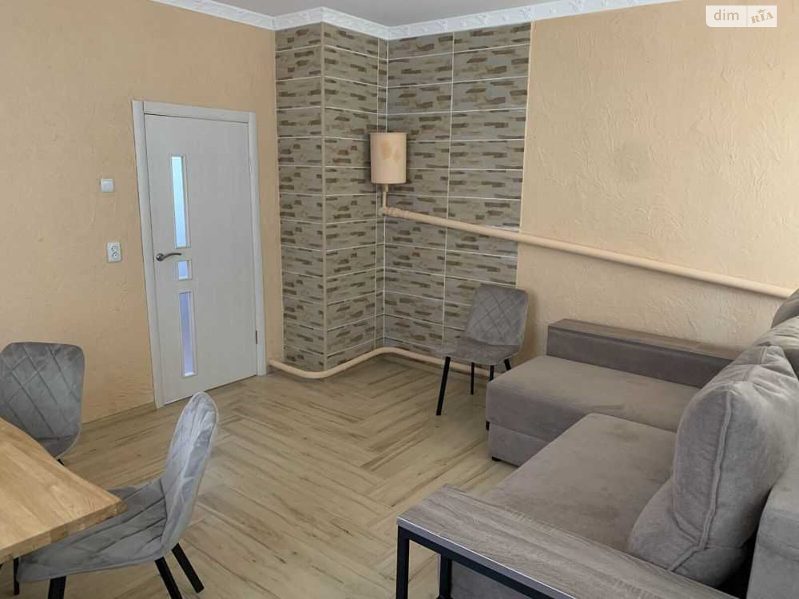одноэтажный дом с гаражом, 65 кв. м, кирпич. Продажа в Бридунах фото 1 одноэтажный дом с гаражом, 65 кв. м, кирпич. Продажа в Бридунах фото 1