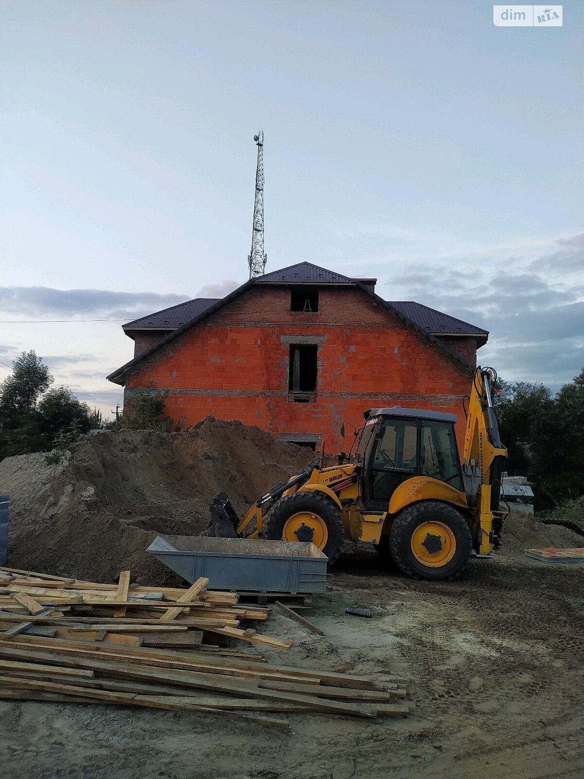 двоповерховий будинок з балконом, 210 кв. м, цегла. Продаж в Бродах, район Броди фото 1