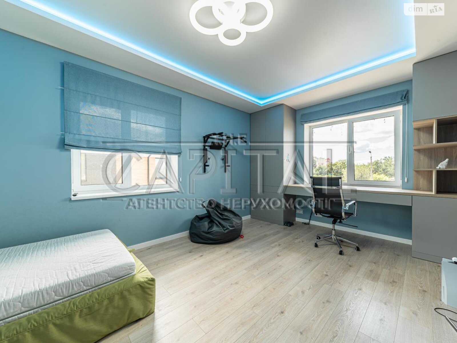 двоповерховий будинок, 211.6 кв. м, цегла. Продаж в Броварах, район Бровари фото 1 двоповерховий будинок, 211.6 кв. м, цегла. Продаж в Броварах, район Бровари фото 1