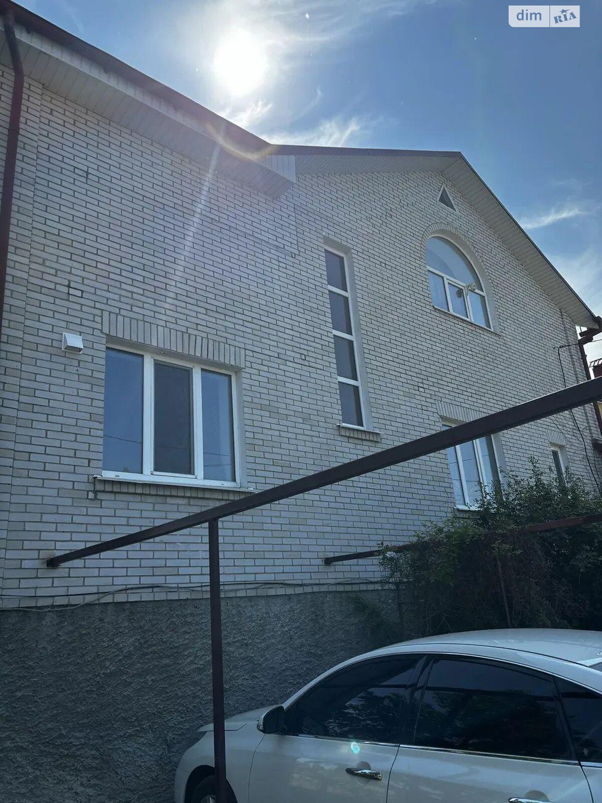 трехэтажный дом, 388 кв. м, кирпич. Продажа в Броварах район Бровары фото 1 трехэтажный дом, 388 кв. м, кирпич. Продажа в Броварах район Бровары фото 1