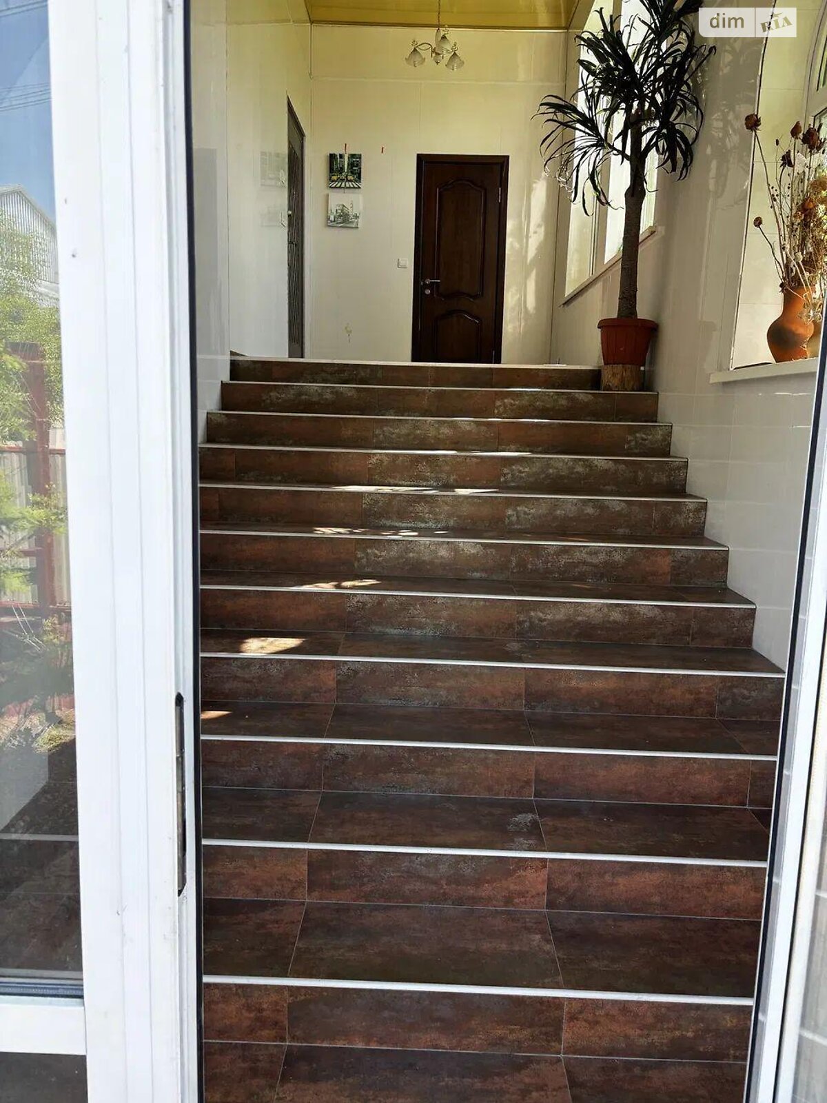 трехэтажный дом, 388 кв. м, кирпич. Продажа в Броварах район Бровары фото 1 трехэтажный дом, 388 кв. м, кирпич. Продажа в Броварах район Бровары фото 1