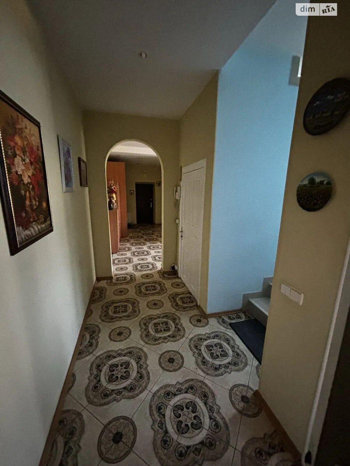 трехэтажный дом, 388 кв. м, кирпич. Продажа в Броварах район Бровары фото 1 трехэтажный дом, 388 кв. м, кирпич. Продажа в Броварах район Бровары фото 1