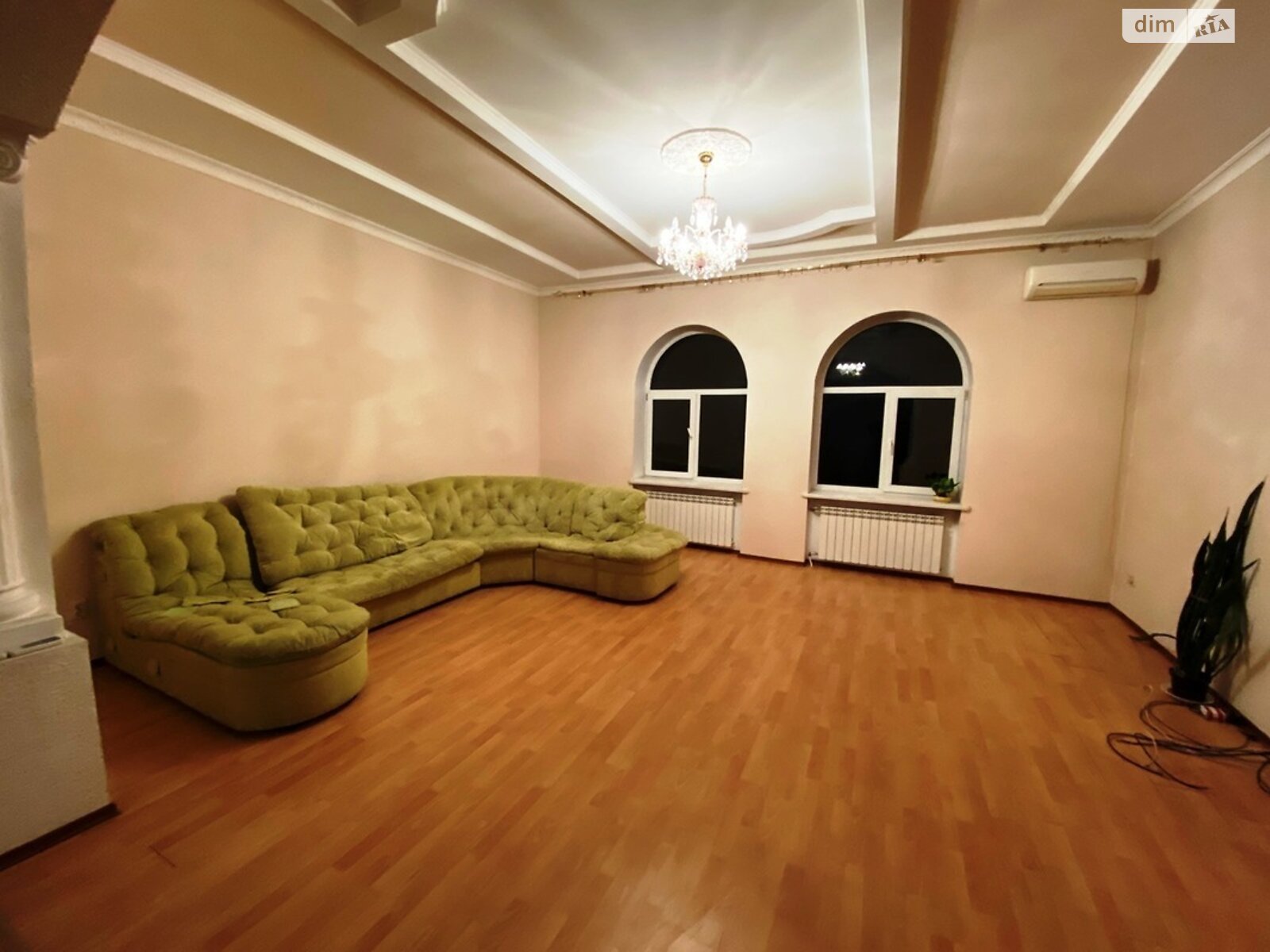 трехэтажный дом, 400 кв. м, кирпич. Продажа в Броварах район Бровары фото 1 трехэтажный дом, 400 кв. м, кирпич. Продажа в Броварах район Бровары фото 1