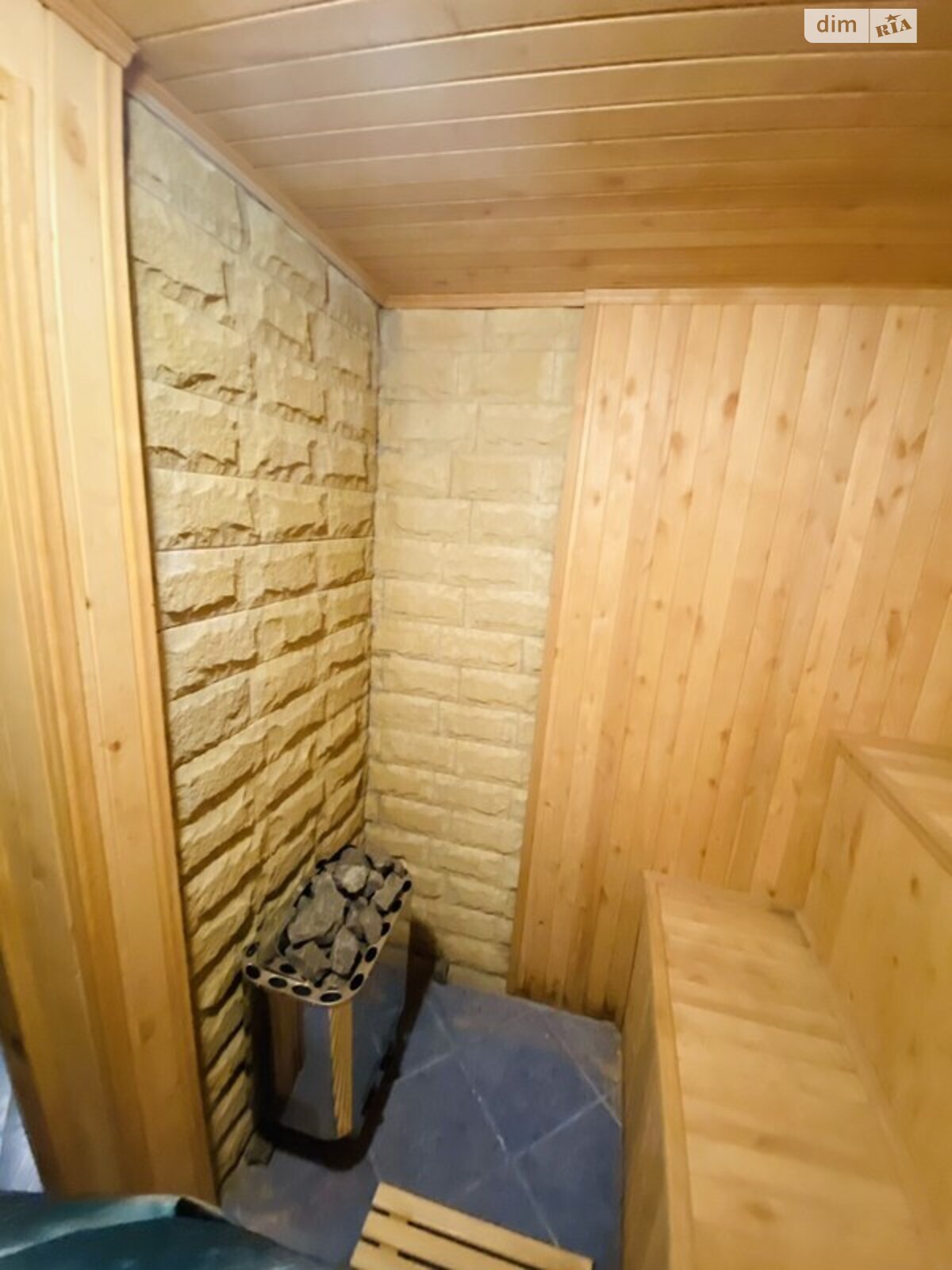 трехэтажный дом, 400 кв. м, кирпич. Продажа в Броварах район Бровары фото 1 трехэтажный дом, 400 кв. м, кирпич. Продажа в Броварах район Бровары фото 1
