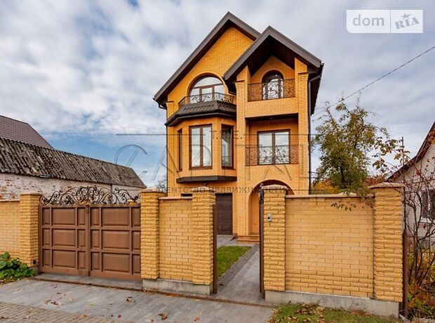 триповерховий будинок з садом, 270 кв. м, цегла. Продаж в Броварах, район Бровари фото 1 триповерховий будинок з садом, 270 кв. м, цегла. Продаж в Броварах, район Бровари фото 1
