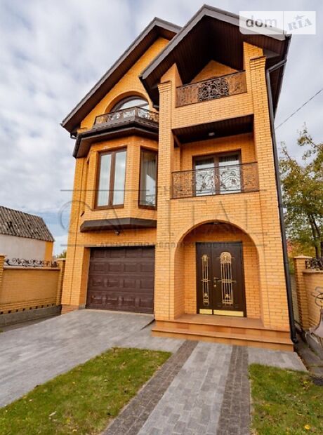 триповерховий будинок з садом, 270 кв. м, цегла. Продаж в Броварах, район Бровари фото 1 триповерховий будинок з садом, 270 кв. м, цегла. Продаж в Броварах, район Бровари фото 1