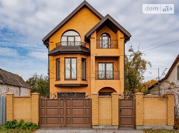 триповерховий будинок з садом, 270 кв. м, цегла. Продаж в Броварах, район Бровари фото 1 триповерховий будинок з садом, 270 кв. м, цегла. Продаж в Броварах, район Бровари фото 1