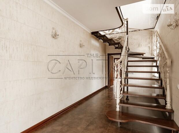 триповерховий будинок з садом, 270 кв. м, цегла. Продаж в Броварах, район Бровари фото 1 триповерховий будинок з садом, 270 кв. м, цегла. Продаж в Броварах, район Бровари фото 1