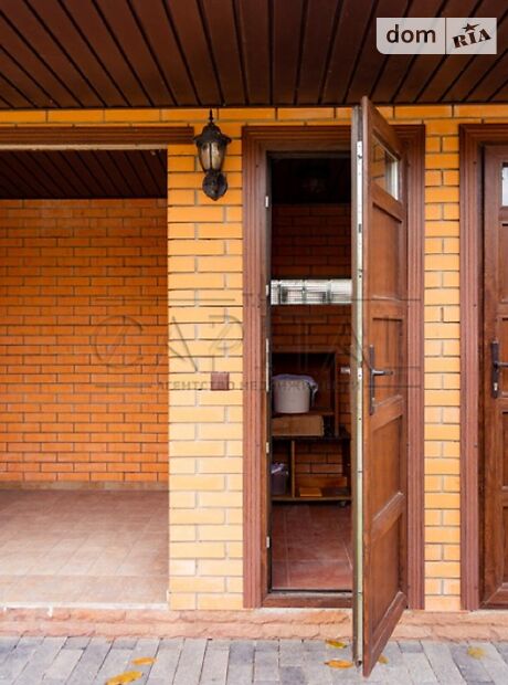 триповерховий будинок з садом, 270 кв. м, цегла. Продаж в Броварах, район Бровари фото 1 триповерховий будинок з садом, 270 кв. м, цегла. Продаж в Броварах, район Бровари фото 1