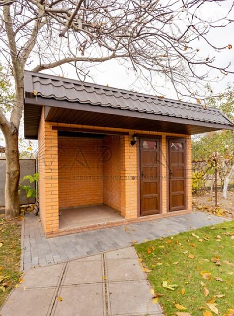 триповерховий будинок з садом, 270 кв. м, цегла. Продаж в Броварах, район Бровари фото 1 триповерховий будинок з садом, 270 кв. м, цегла. Продаж в Броварах, район Бровари фото 1