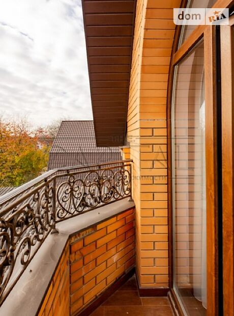 триповерховий будинок з садом, 270 кв. м, цегла. Продаж в Броварах, район Бровари фото 1 триповерховий будинок з садом, 270 кв. м, цегла. Продаж в Броварах, район Бровари фото 1