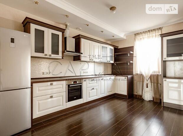 триповерховий будинок з садом, 270 кв. м, цегла. Продаж в Броварах, район Бровари фото 1 триповерховий будинок з садом, 270 кв. м, цегла. Продаж в Броварах, район Бровари фото 1