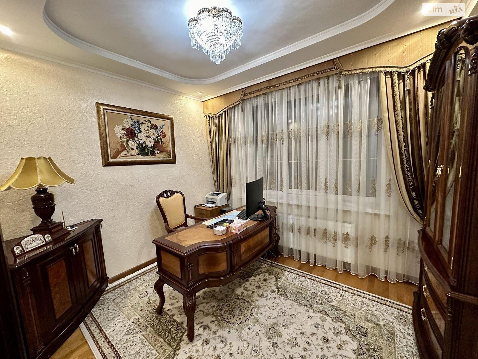 трехэтажный дом, 440 кв. м, кирпич. Продажа в Броварах район Бровары фото 1 трехэтажный дом, 440 кв. м, кирпич. Продажа в Броварах район Бровары фото 1