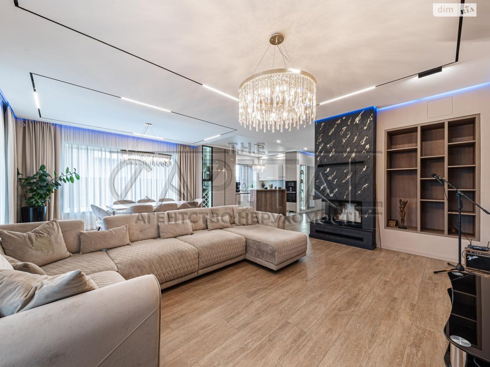 двухэтажный дом с верандой, 211.6 кв. м, кирпич. Продажа в Броварах фото 1 двухэтажный дом с верандой, 211.6 кв. м, кирпич. Продажа в Броварах фото 1