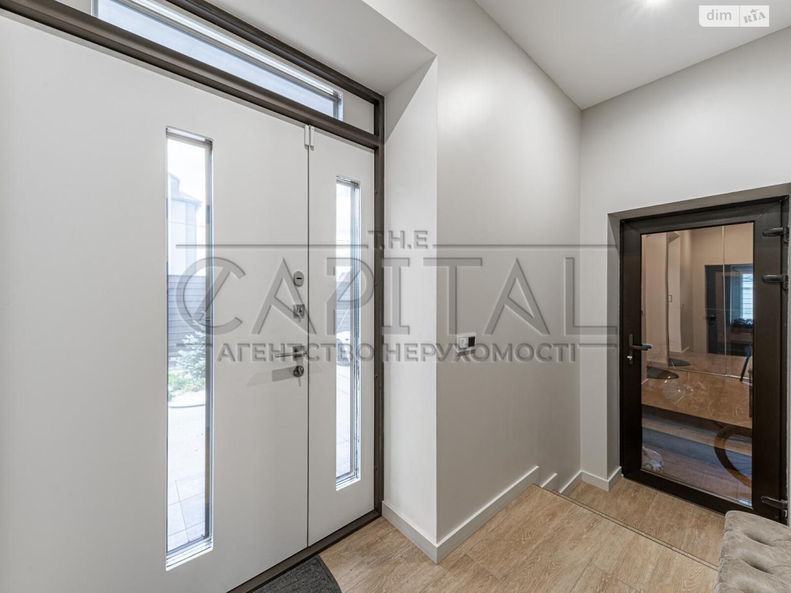 двухэтажный дом с верандой, 211.6 кв. м, кирпич. Продажа в Броварах фото 1 двухэтажный дом с верандой, 211.6 кв. м, кирпич. Продажа в Броварах фото 1