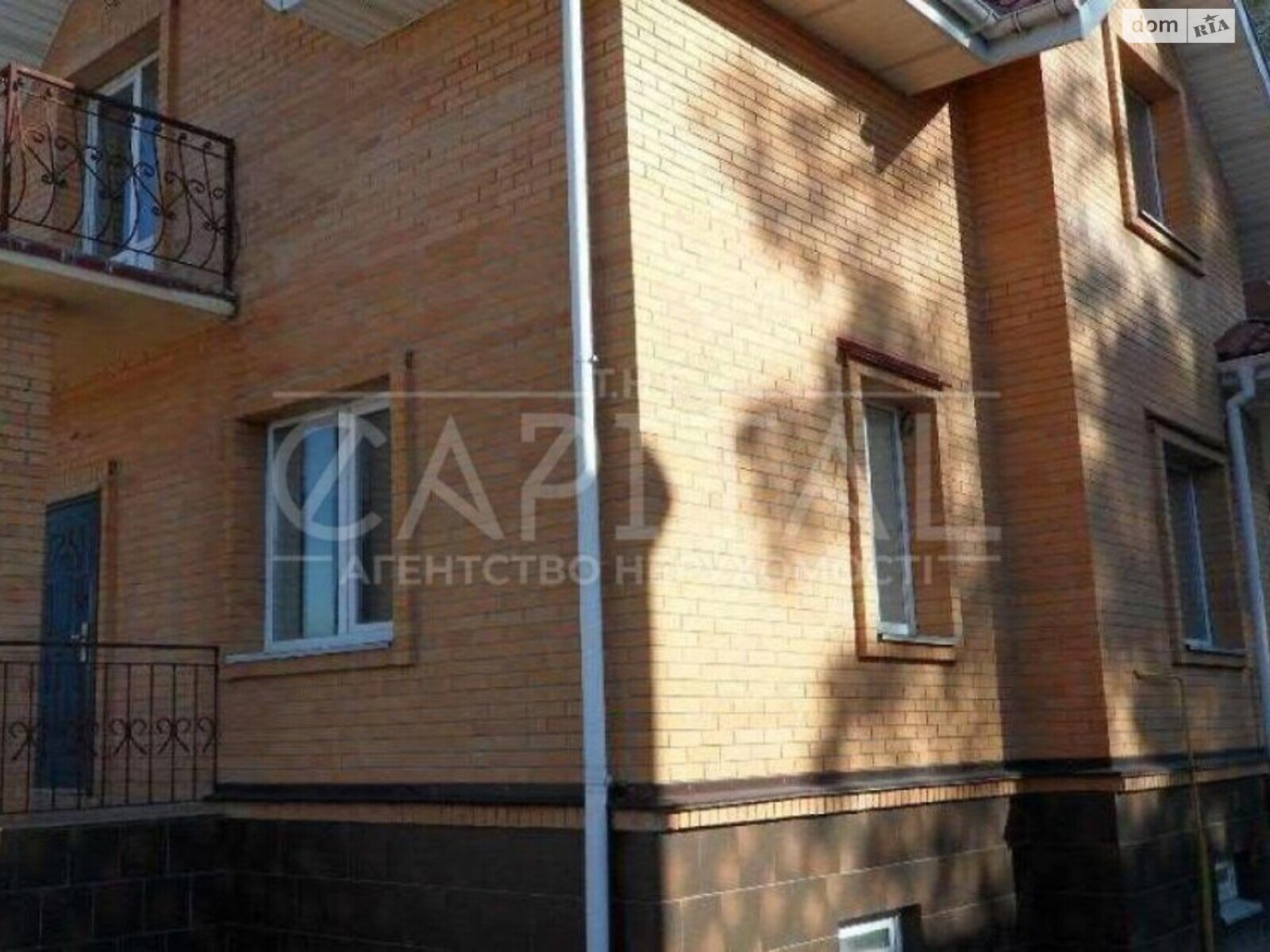 двухэтажный дом, 280 кв. м, кирпич. Продажа в Броварах район Массив фото 1