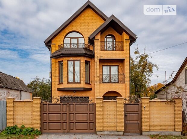 триповерховий будинок з ремонтом, 270 кв. м, цегла. Продаж в Броварах, район Масив фото 1 триповерховий будинок з ремонтом, 270 кв. м, цегла. Продаж в Броварах, район Масив фото 1