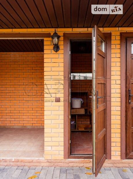 триповерховий будинок з ремонтом, 270 кв. м, цегла. Продаж в Броварах, район Масив фото 1 триповерховий будинок з ремонтом, 270 кв. м, цегла. Продаж в Броварах, район Масив фото 1