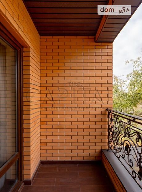 триповерховий будинок з ремонтом, 270 кв. м, цегла. Продаж в Броварах, район Масив фото 1 триповерховий будинок з ремонтом, 270 кв. м, цегла. Продаж в Броварах, район Масив фото 1