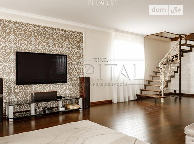 триповерховий будинок з ремонтом, 270 кв. м, цегла. Продаж в Броварах, район Масив фото 1 триповерховий будинок з ремонтом, 270 кв. м, цегла. Продаж в Броварах, район Масив фото 1