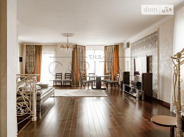 триповерховий будинок з ремонтом, 270 кв. м, цегла. Продаж в Броварах, район Масив фото 1 триповерховий будинок з ремонтом, 270 кв. м, цегла. Продаж в Броварах, район Масив фото 1