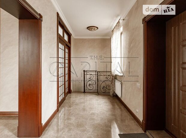 триповерховий будинок з ремонтом, 270 кв. м, цегла. Продаж в Броварах, район Масив фото 1 триповерховий будинок з ремонтом, 270 кв. м, цегла. Продаж в Броварах, район Масив фото 1