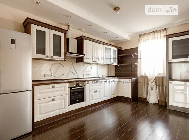 триповерховий будинок з ремонтом, 270 кв. м, цегла. Продаж в Броварах, район Масив фото 1 триповерховий будинок з ремонтом, 270 кв. м, цегла. Продаж в Броварах, район Масив фото 1