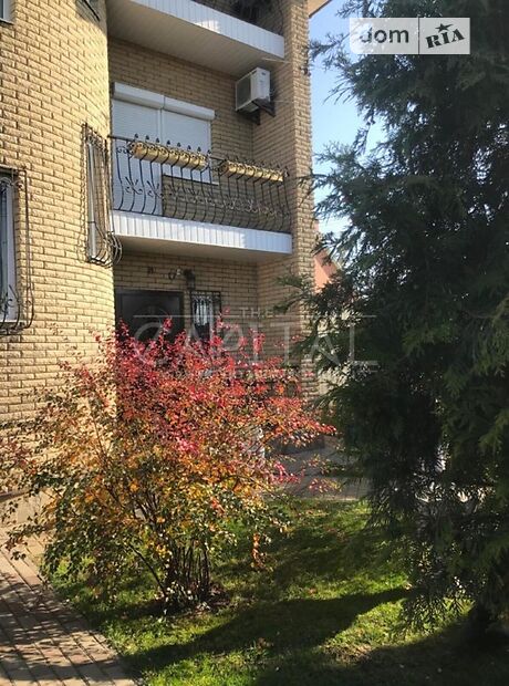 триповерховий будинок, 271 кв. м, цегла. Продаж в Броварах, район Масив фото 1 триповерховий будинок, 271 кв. м, цегла. Продаж в Броварах, район Масив фото 1
