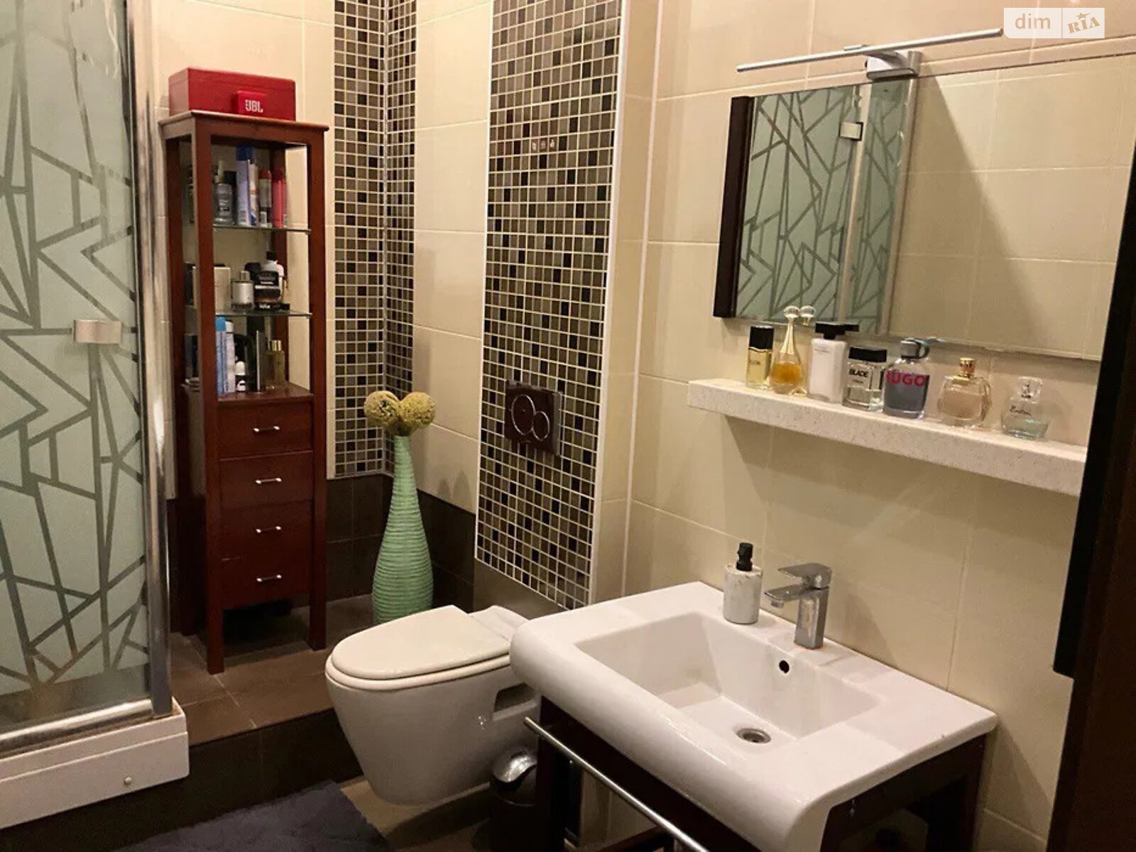 трехэтажный дом с гаражом, 390 кв. м, кирпич. Продажа в Броварах фото 1