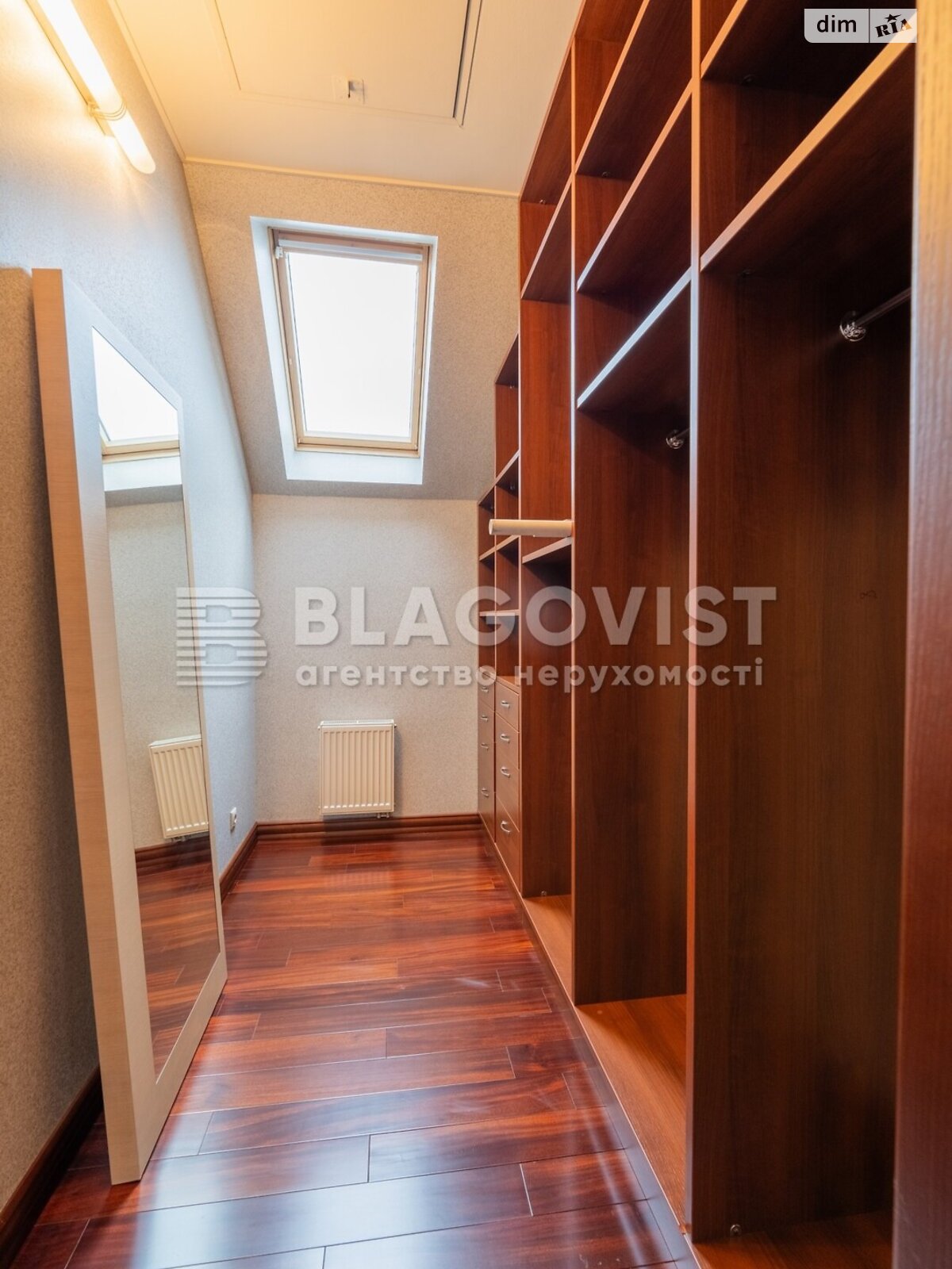 двоповерховий будинок з балконом, 270 кв. м, цегла. Продаж у Броварах фото 1