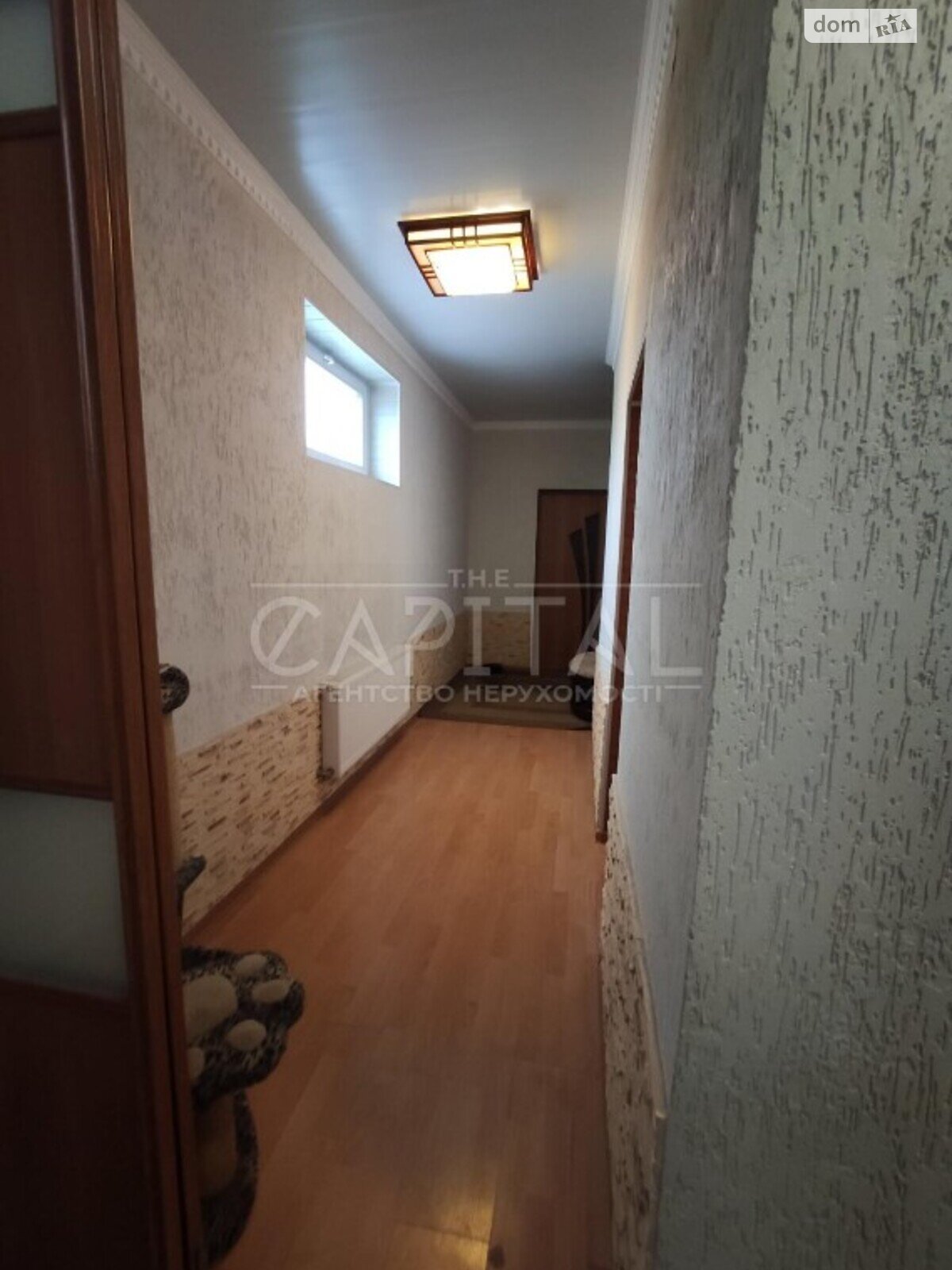 триповерховий будинок з балконом, 271 кв. м, цегла. Продаж в Броварах, район Перемога фото 1