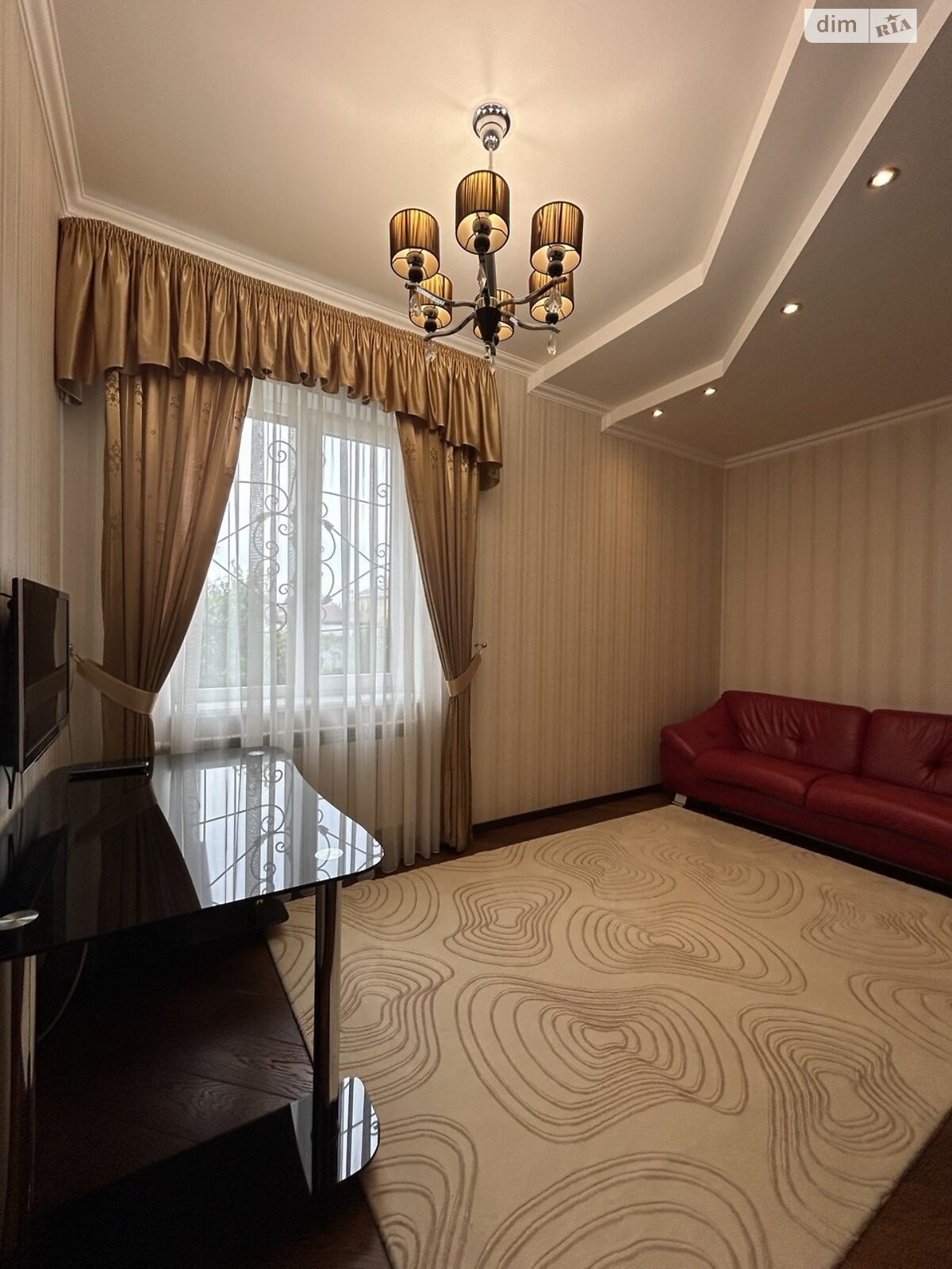 двоповерховий будинок, 289 кв. м, газобетон. Продаж в Броварах, район Сади фото 1 двоповерховий будинок, 289 кв. м, газобетон. Продаж в Броварах, район Сади фото 1
