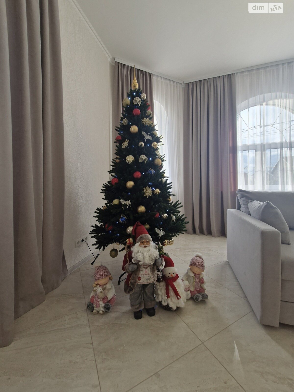двухэтажный дом, 254 кв. м, газобетон. Продажа в Броварах район Торгмаш фото 1 двухэтажный дом, 254 кв. м, газобетон. Продажа в Броварах район Торгмаш фото 1