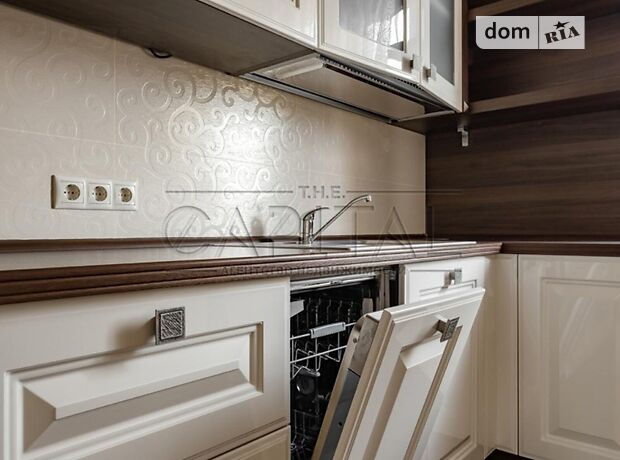 триповерховий будинок з терасою, 270 кв. м, цегла. Продаж в Броварах, район Масив фото 1 триповерховий будинок з терасою, 270 кв. м, цегла. Продаж в Броварах, район Масив фото 1