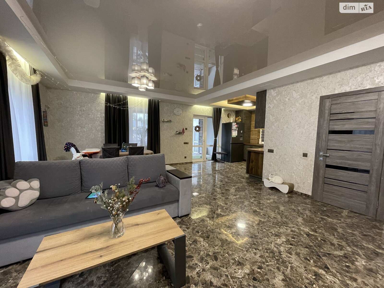 двухэтажный дом с верандой, 121 кв. м, кирпич. Продажа в Броварах фото 1 двухэтажный дом с верандой, 121 кв. м, кирпич. Продажа в Броварах фото 1