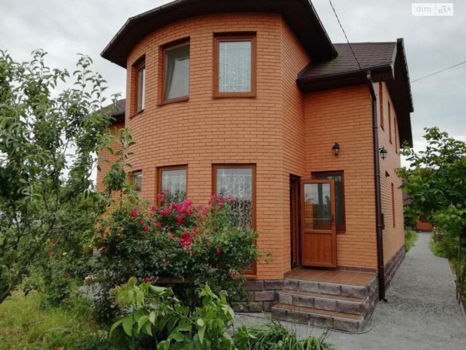 двухэтажный дом с гаражом, 144 кв. м, кирпич. Продажа в Брусилове фото 1