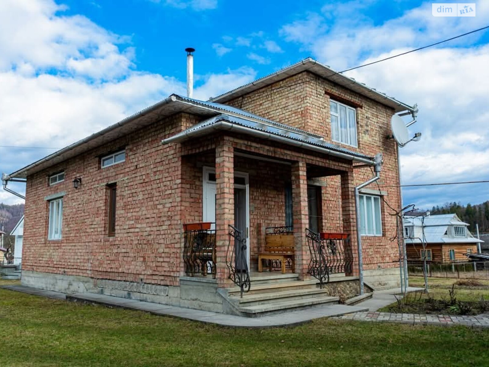 двоповерховий будинок з балконом, 163 кв. м, цегла. Продаж у Брустурові фото 1 двоповерховий будинок з балконом, 163 кв. м, цегла. Продаж у Брустурові фото 1