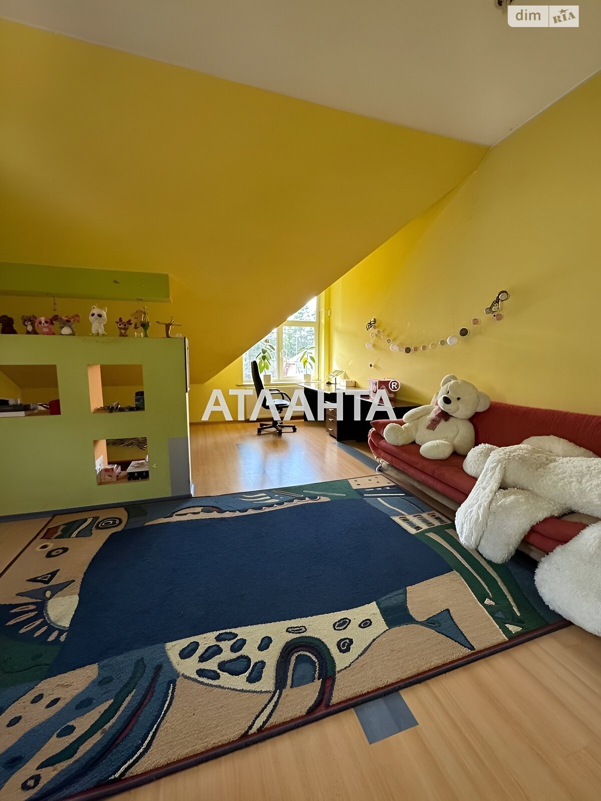 триповерховий будинок бесідка, 500 кв. м, кирпич. Продаж у Брюховичах фото 1 триповерховий будинок бесідка, 500 кв. м, кирпич. Продаж у Брюховичах фото 1