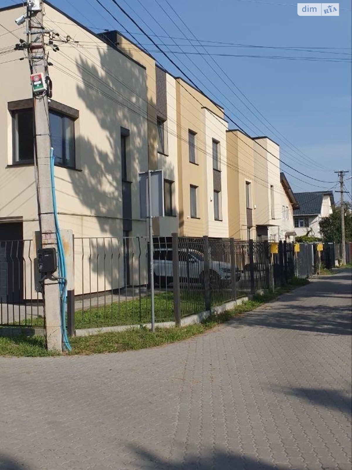 триповерховий будинок, 151.4 кв. м, цегла. Продаж у Брюховичах фото 1 триповерховий будинок, 151.4 кв. м, цегла. Продаж у Брюховичах фото 1