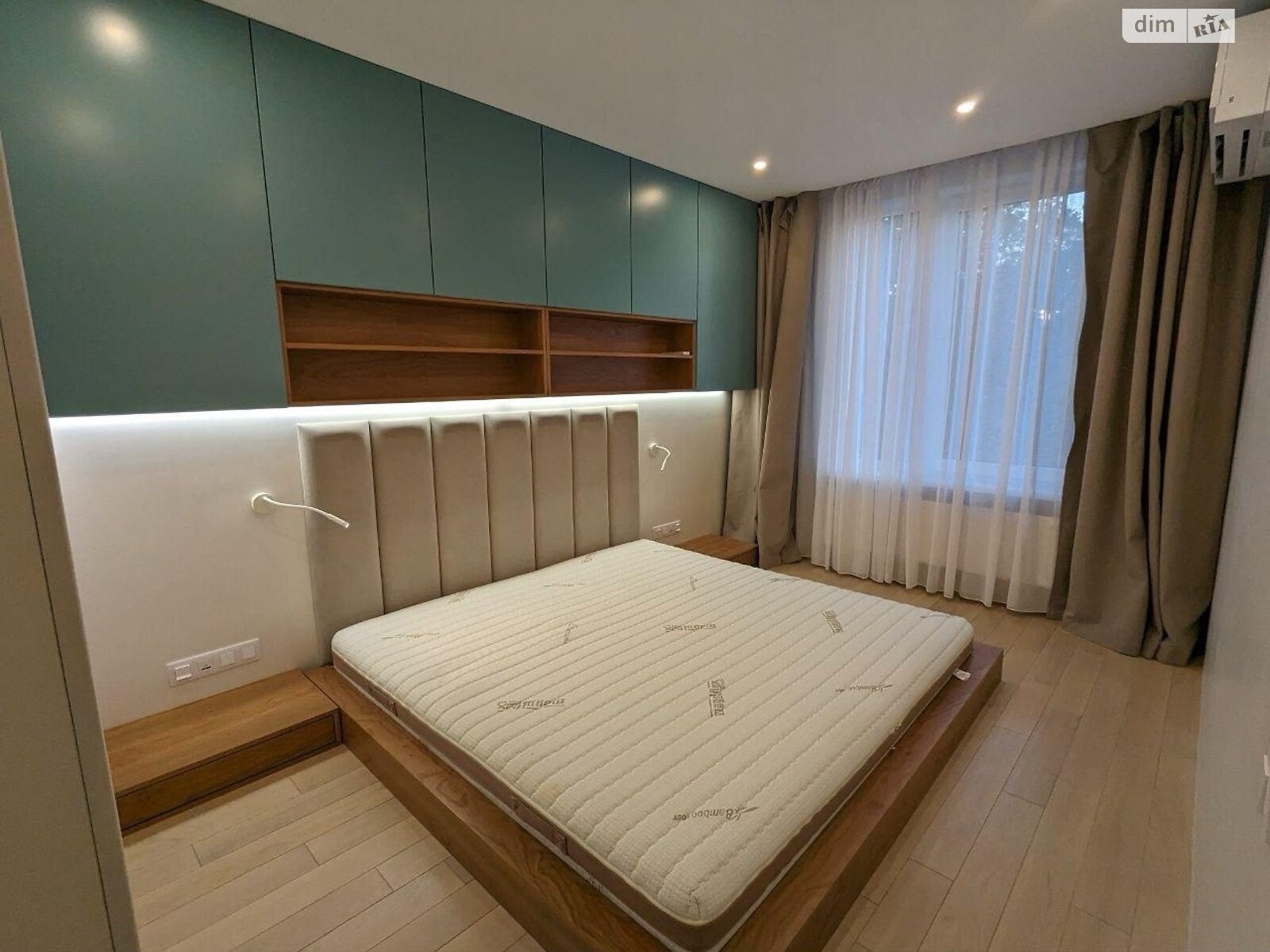триповерховий будинок, 151.4 кв. м, цегла. Продаж у Брюховичах фото 1 триповерховий будинок, 151.4 кв. м, цегла. Продаж у Брюховичах фото 1