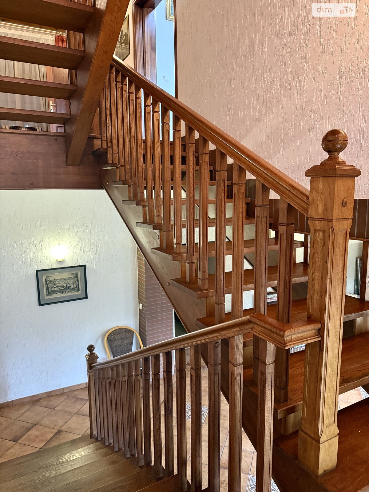 триповерховий будинок з гаражем, 450 кв. м, цегла. Продаж у Брюховичах фото 1 триповерховий будинок з гаражем, 450 кв. м, цегла. Продаж у Брюховичах фото 1