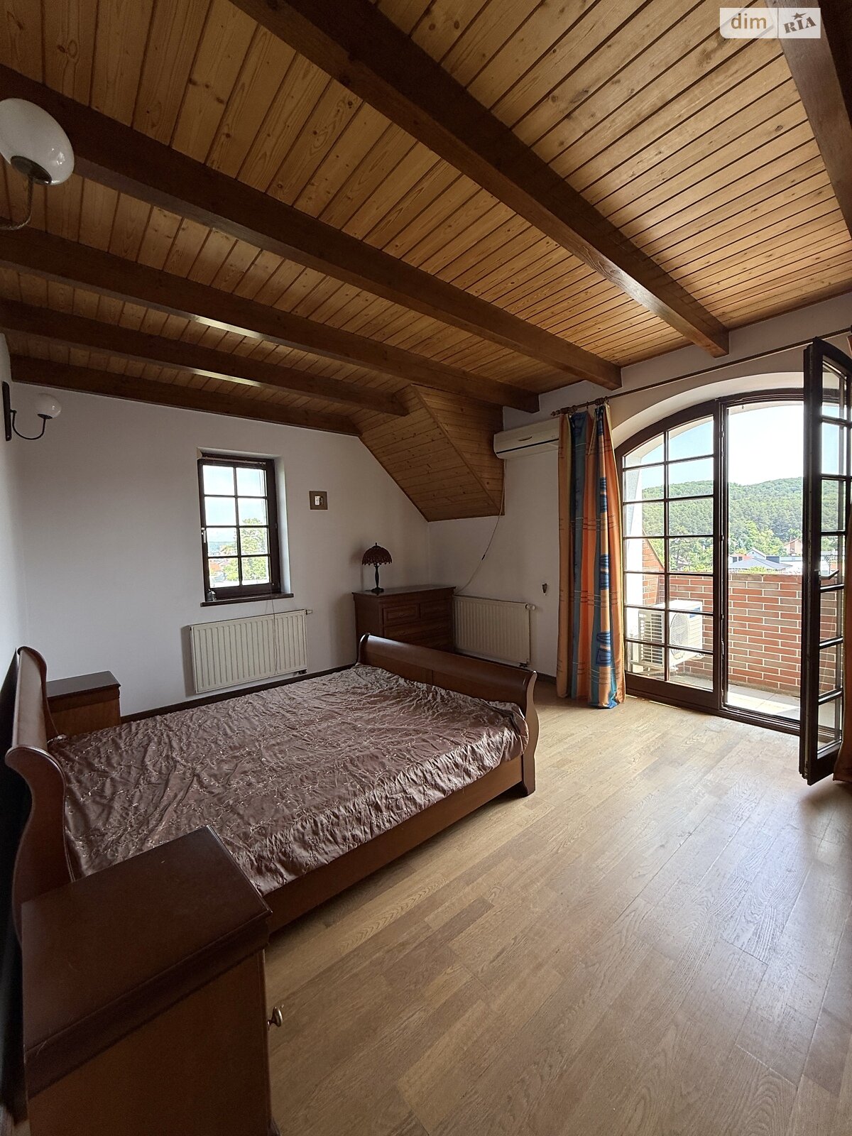 триповерховий будинок з гаражем, 450 кв. м, цегла. Продаж у Брюховичах фото 1 триповерховий будинок з гаражем, 450 кв. м, цегла. Продаж у Брюховичах фото 1