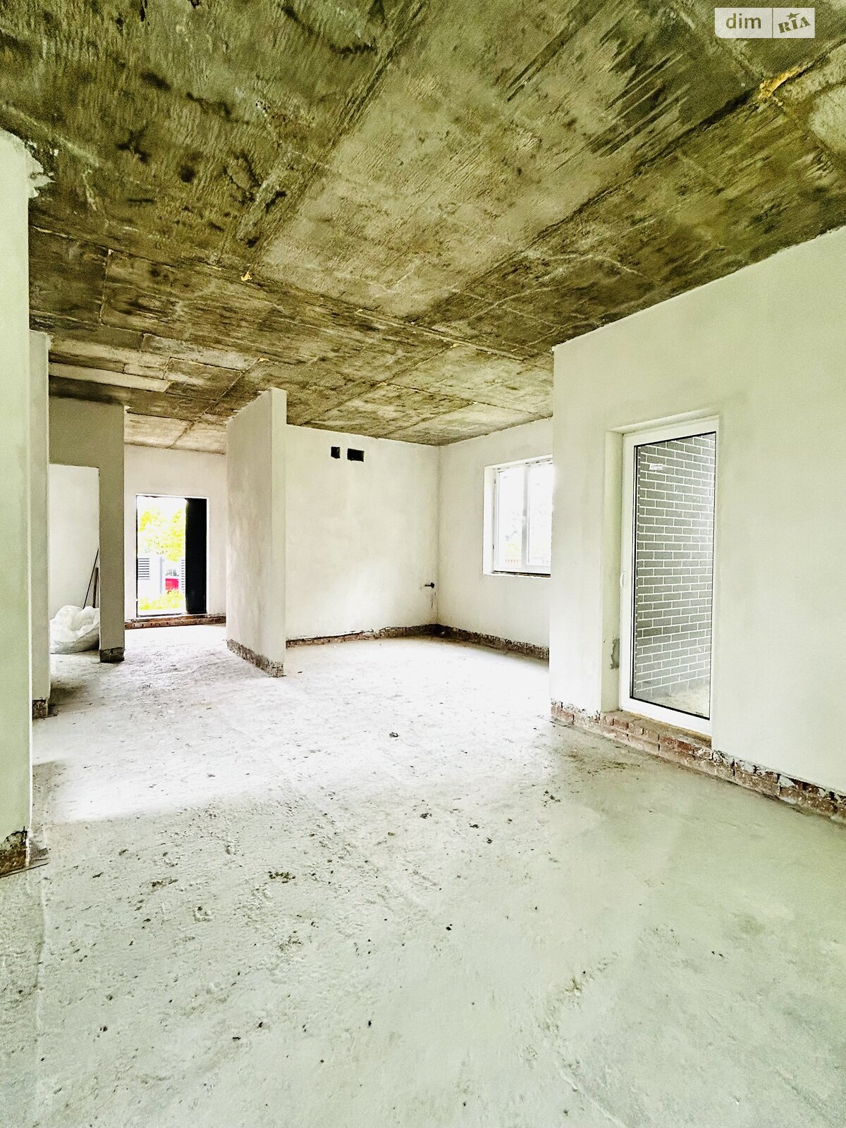 двухэтажный дом с балконом, 200 кв. м, кирпич. Продажа в Брюховичах фото 1 двухэтажный дом с балконом, 200 кв. м, кирпич. Продажа в Брюховичах фото 1