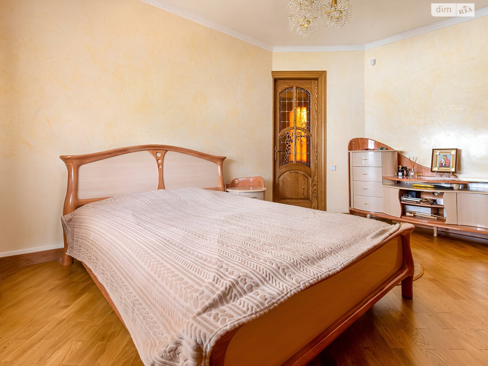 двоповерховий будинок з мансардою, 280 кв. м, кирпич. Продаж у Брюховичах фото 1 двоповерховий будинок з мансардою, 280 кв. м, кирпич. Продаж у Брюховичах фото 1