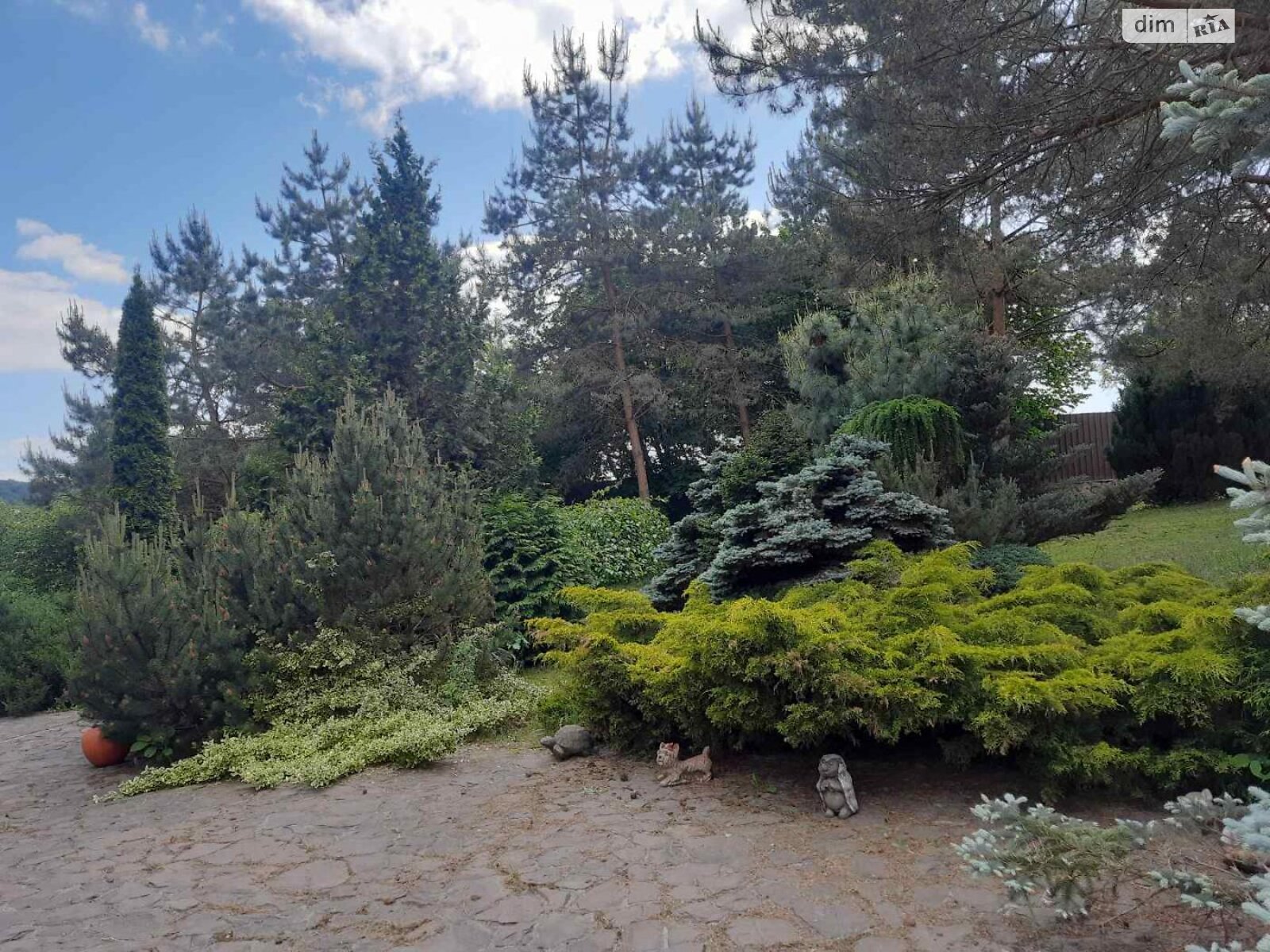 трехэтажный дом с верандой, 360 кв. м, кирпич. Продажа в Брюховичах фото 1 трехэтажный дом с верандой, 360 кв. м, кирпич. Продажа в Брюховичах фото 1