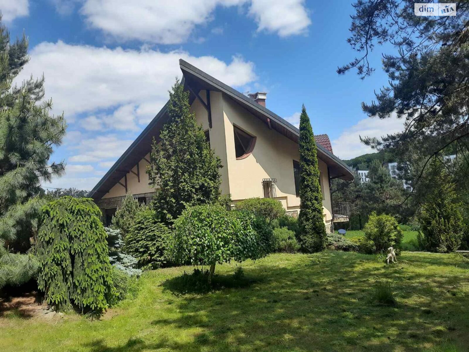трехэтажный дом с верандой, 360 кв. м, кирпич. Продажа в Брюховичах фото 1 трехэтажный дом с верандой, 360 кв. м, кирпич. Продажа в Брюховичах фото 1