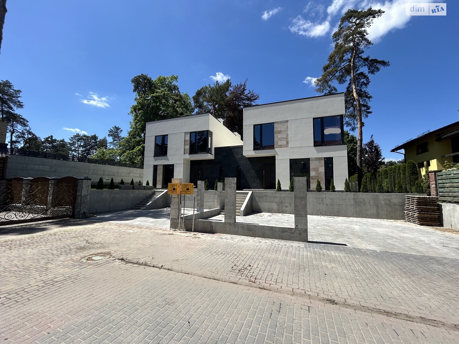двухэтажный дом с ремонтом, 166 кв. м, кирпич. Продажа в Брюховичах фото 1 двухэтажный дом с ремонтом, 166 кв. м, кирпич. Продажа в Брюховичах фото 1