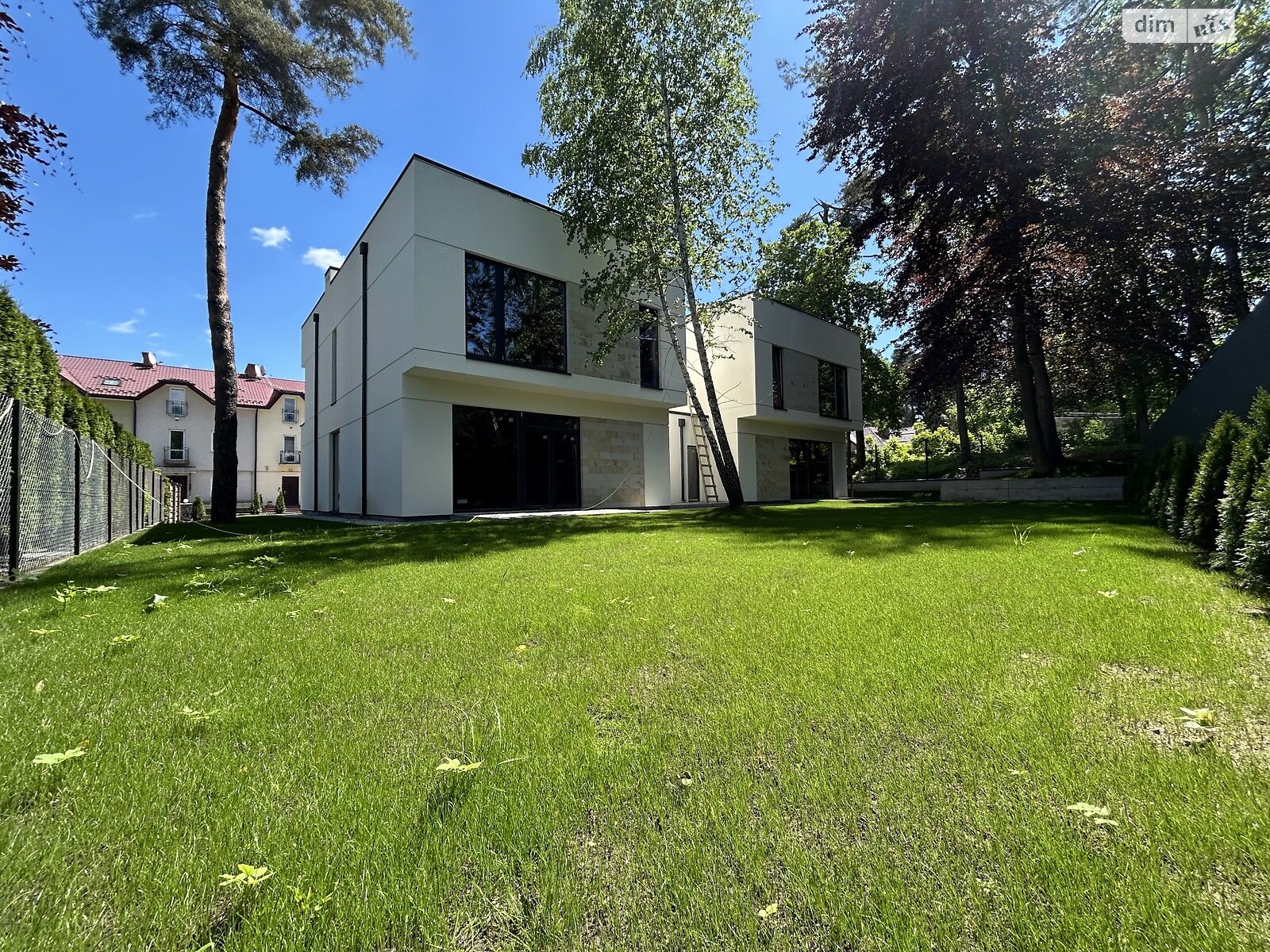 двухэтажный дом с ремонтом, 166 кв. м, кирпич. Продажа в Брюховичах фото 1 двухэтажный дом с ремонтом, 166 кв. м, кирпич. Продажа в Брюховичах фото 1