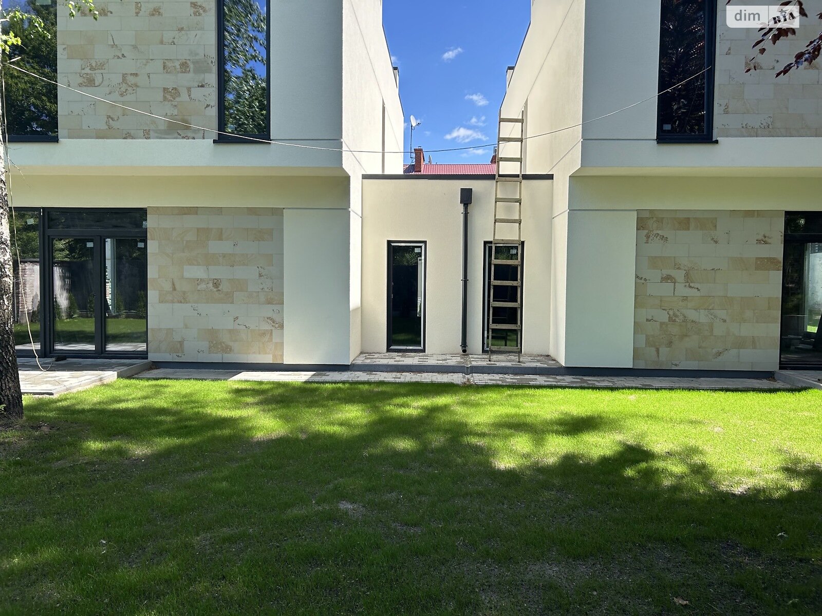 двухэтажный дом с ремонтом, 166 кв. м, кирпич. Продажа в Брюховичах фото 1 двухэтажный дом с ремонтом, 166 кв. м, кирпич. Продажа в Брюховичах фото 1