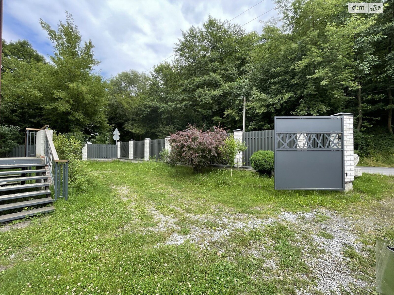 триповерховий будинок з гаражем, 418.9 кв. м, цегла. Продаж у Брюховичах фото 1 триповерховий будинок з гаражем, 418.9 кв. м, цегла. Продаж у Брюховичах фото 1